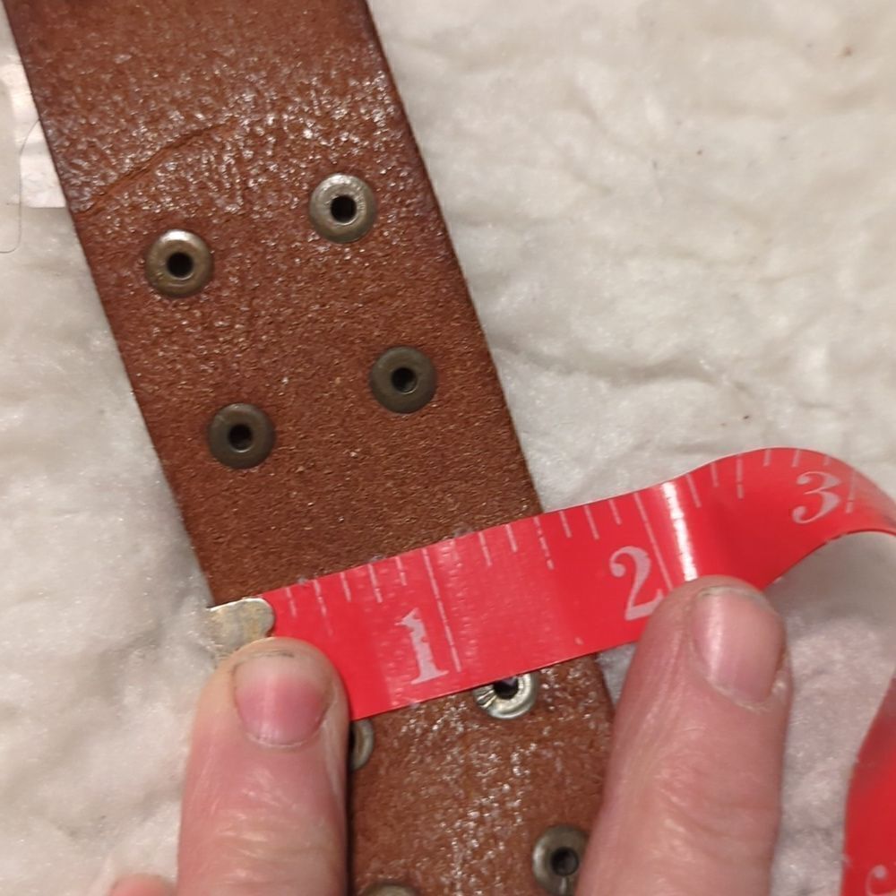 Men's vintage cowhide double prong belt.‎ - Picture 6 of 6